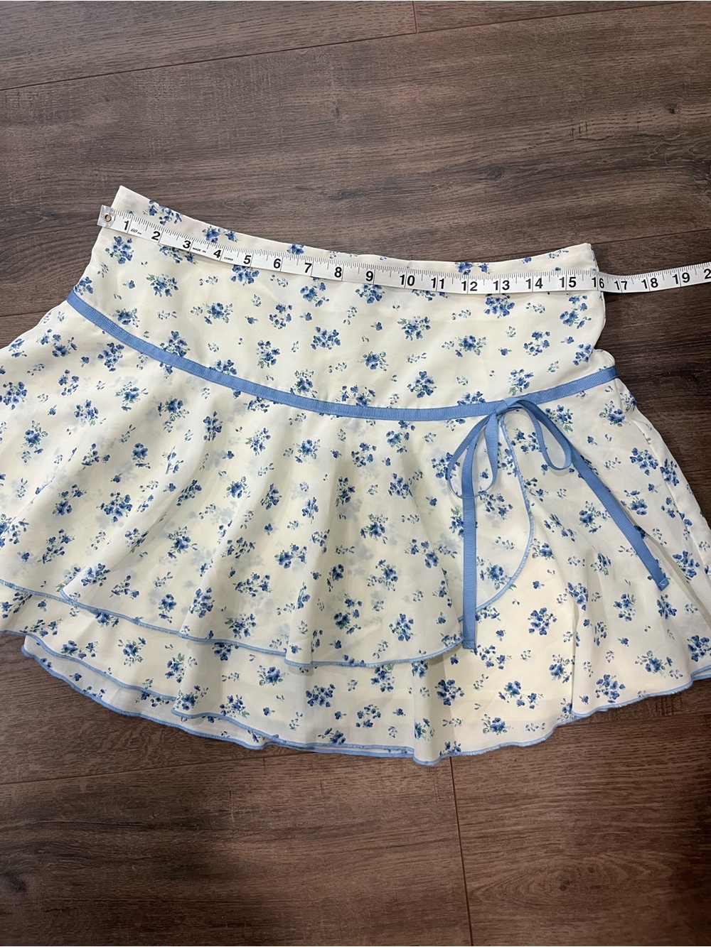 Papermoon Cream and Blue Floral Ruffle Mini Skirt - Picture 5 of 5